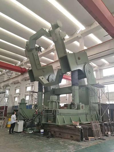 山鋼集團380噸液壓傾翻工廠(chǎng)調試